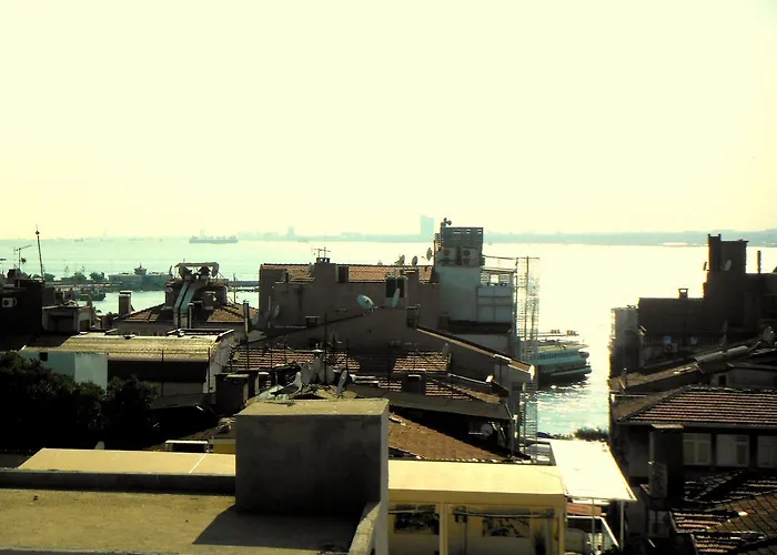 Plato Ξενοδοχείο *